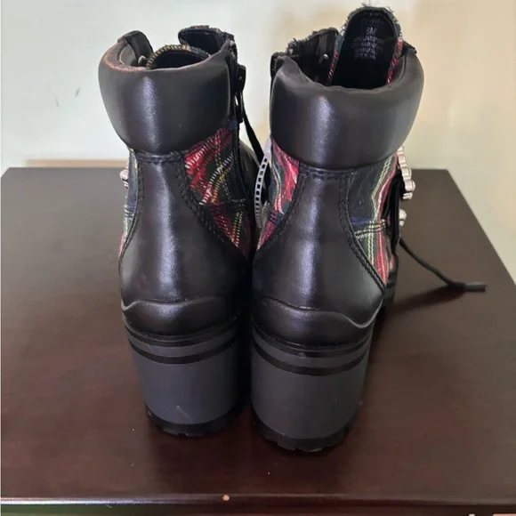 Plaid Lace-Up Boots with Black Straps - Picture 6 of 7